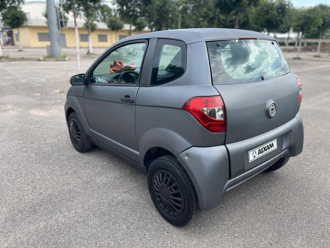 Minicar Aixam City Grey Matt