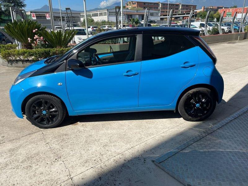 Toyota Aygo 1.0 VVT-i 69 CV x-play