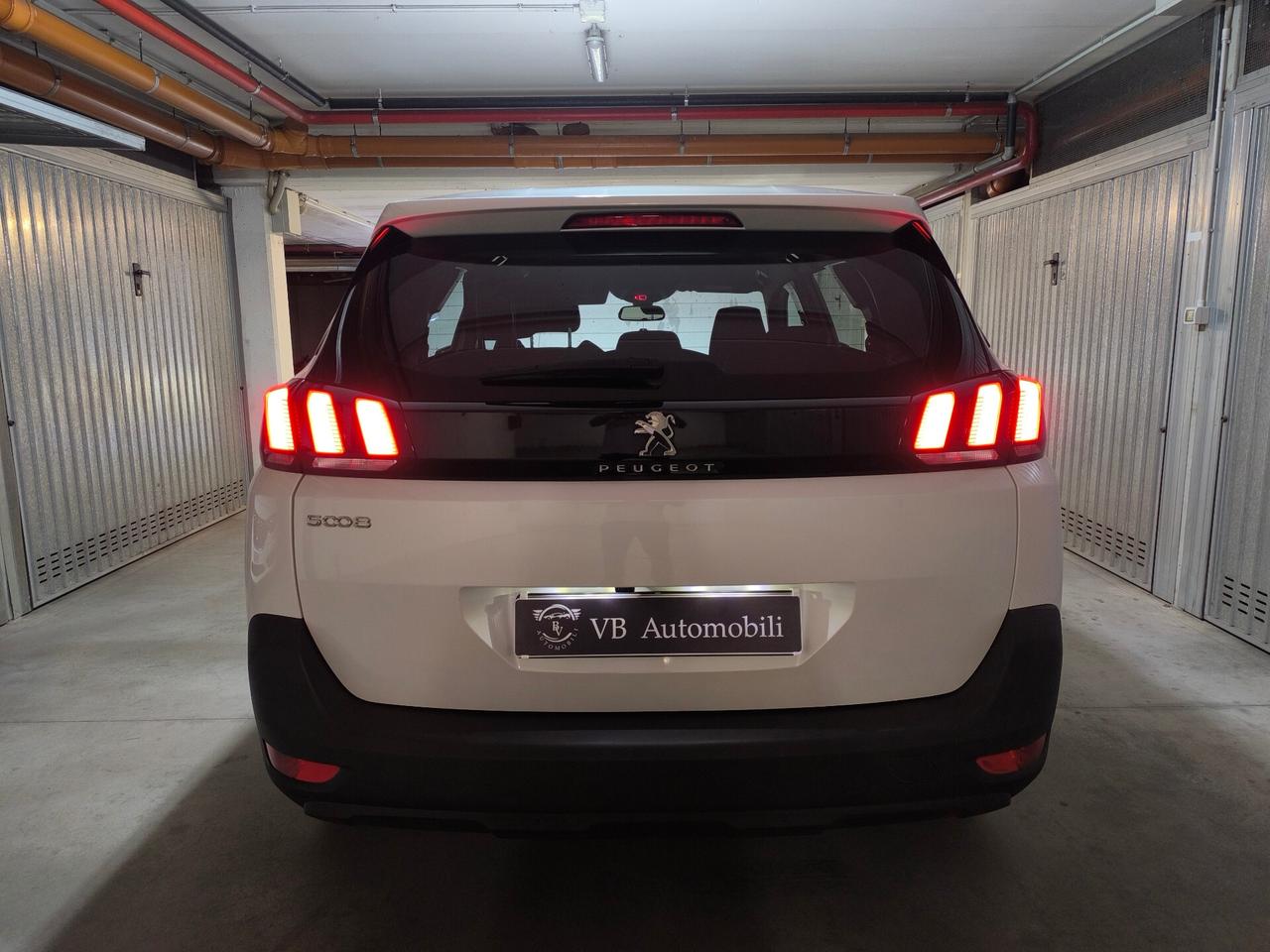Peugeot 5008 BlueHDi 130 S&S EAT8 Active Pack