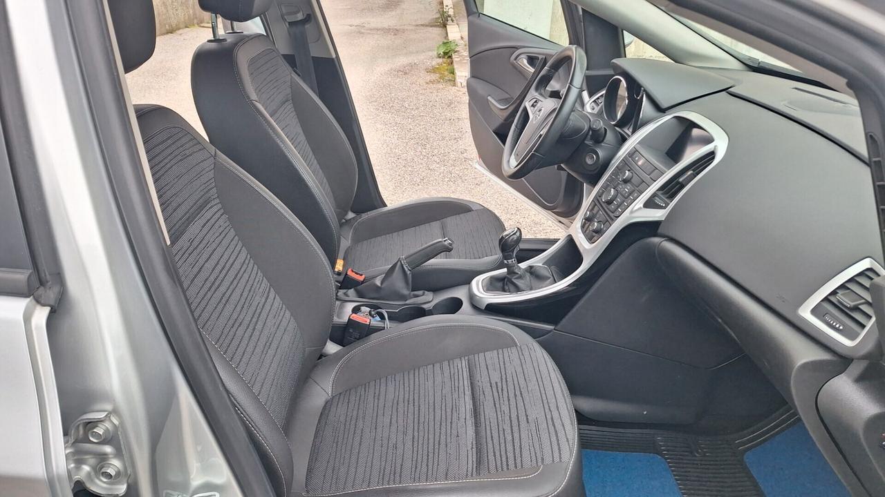 Opel Astra 1.4 Turbo 140CV 5 porte GPL Tech Cosmo