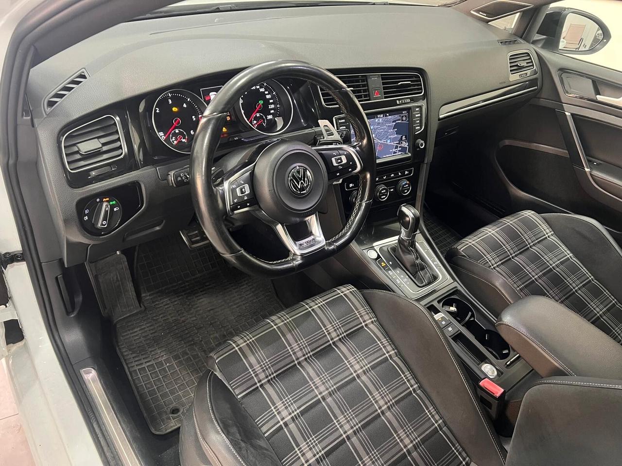 Volkswagen Golf GTD 2.0 TDI DSG 5p. BlueMotion Technology