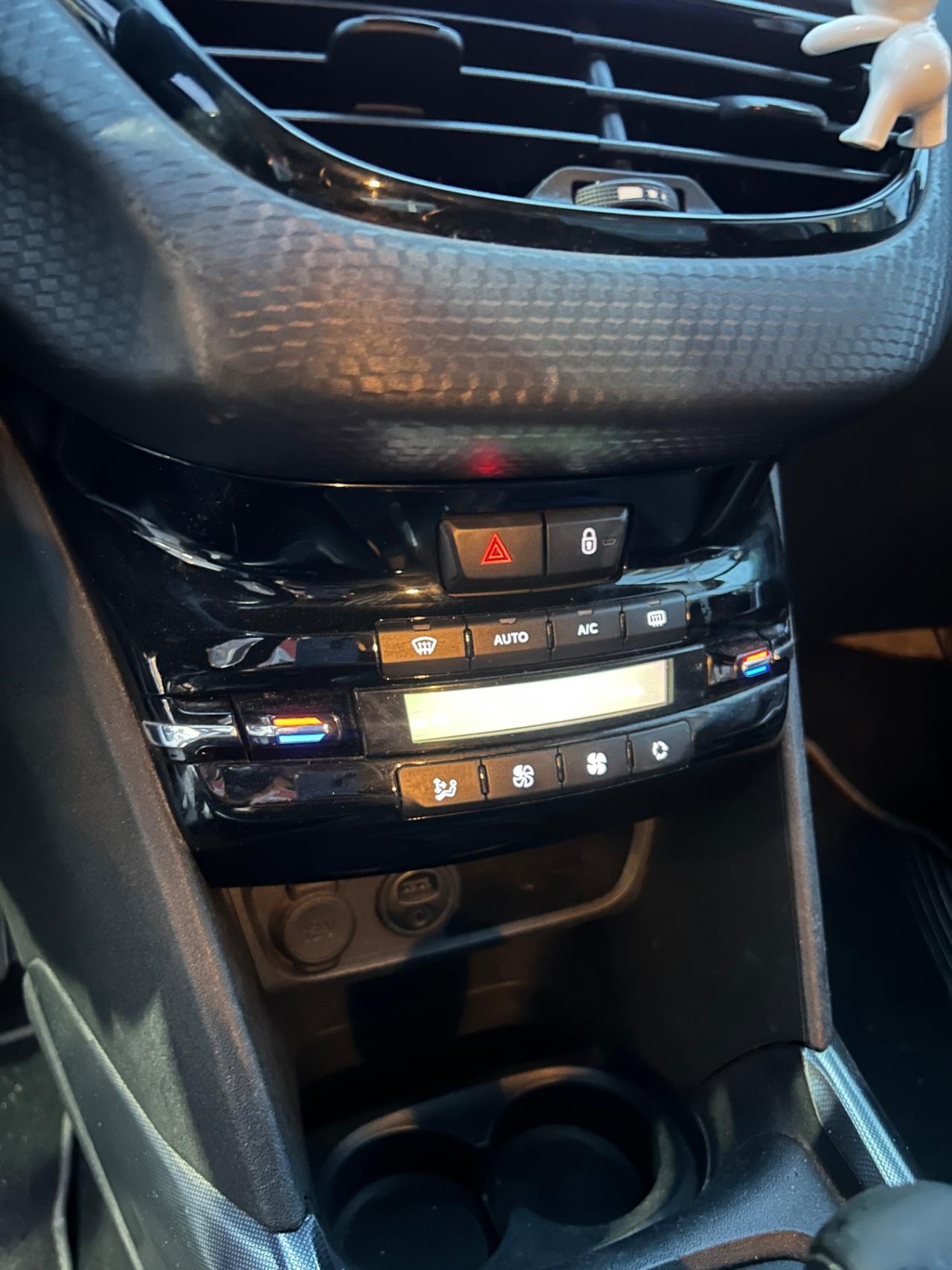 Peugeot 2008 BlueHDi 92 cv ALLURE-2016/CLIMA/SENSORI