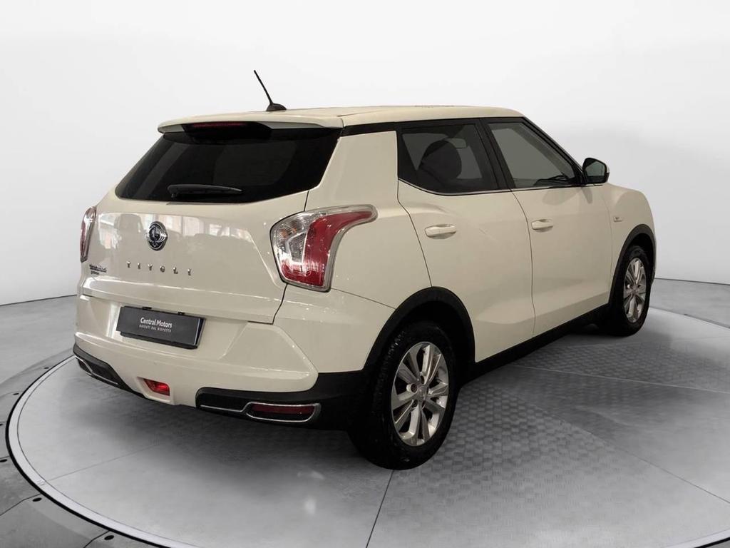 Ssangyong Tivoli 1.6 e-XGi Road 2WD