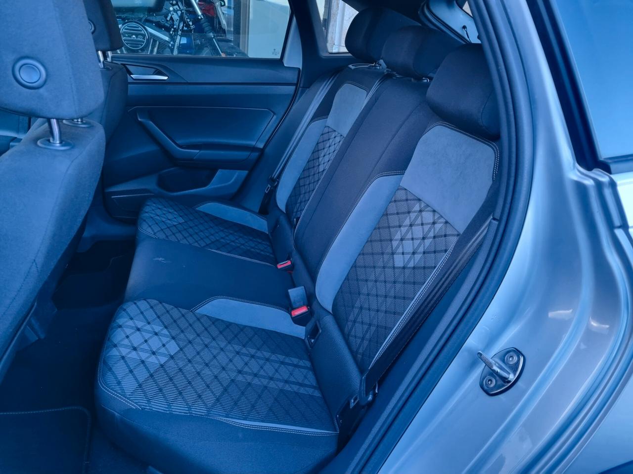 Volkswagen Taigo 1.0 TSI 115 CV R-Line