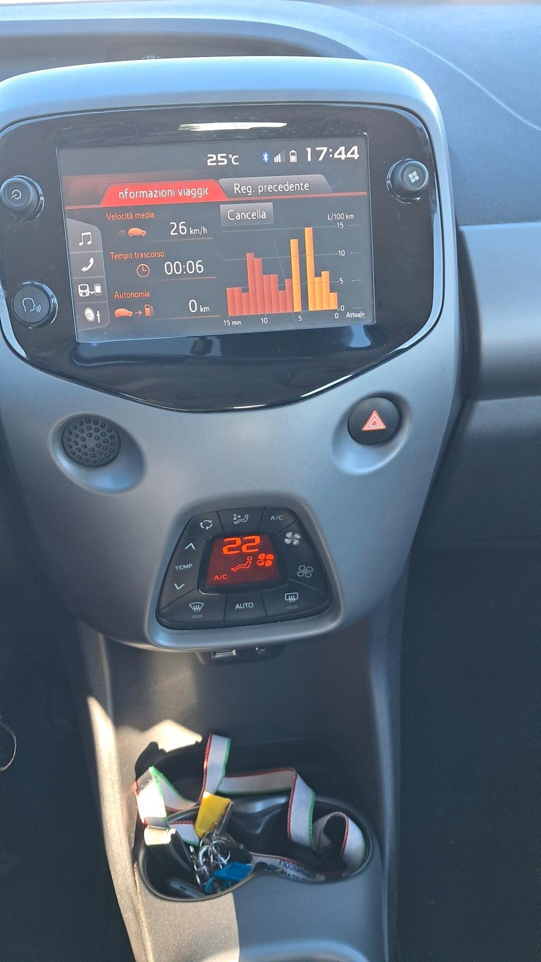 Toyota Aygo 1.0 VVT-i 72 CV 5 porte x-fun