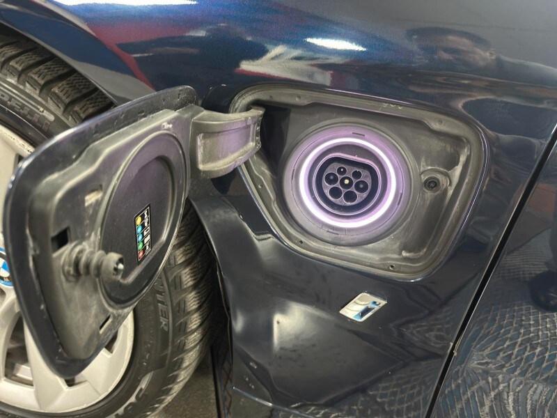 BMW Serie 3 (F30/31) 330e iPerformance Msport