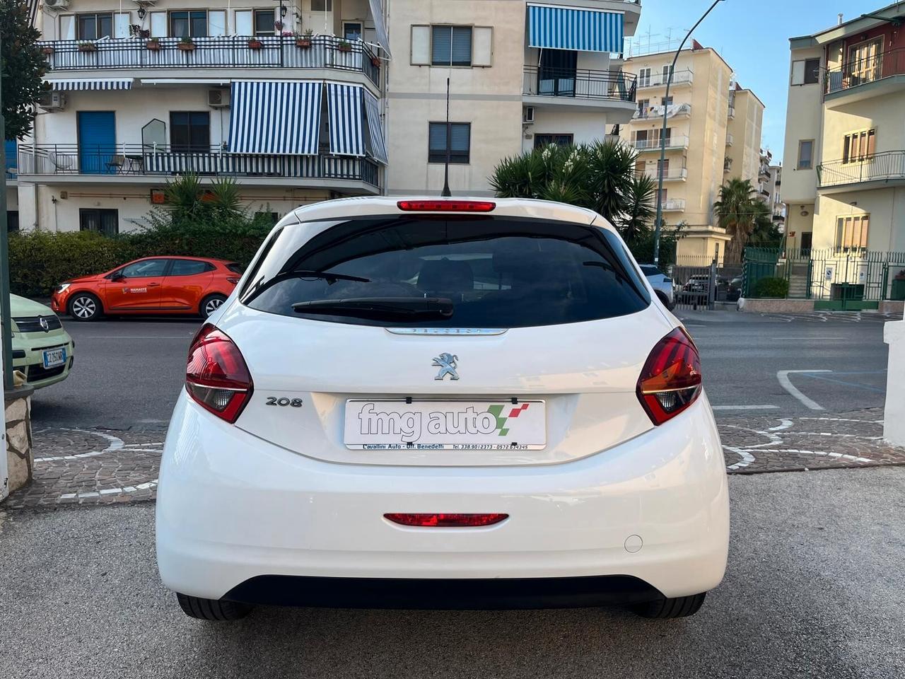 Peugeot 208 BlueHDi 75 5 porte Allure