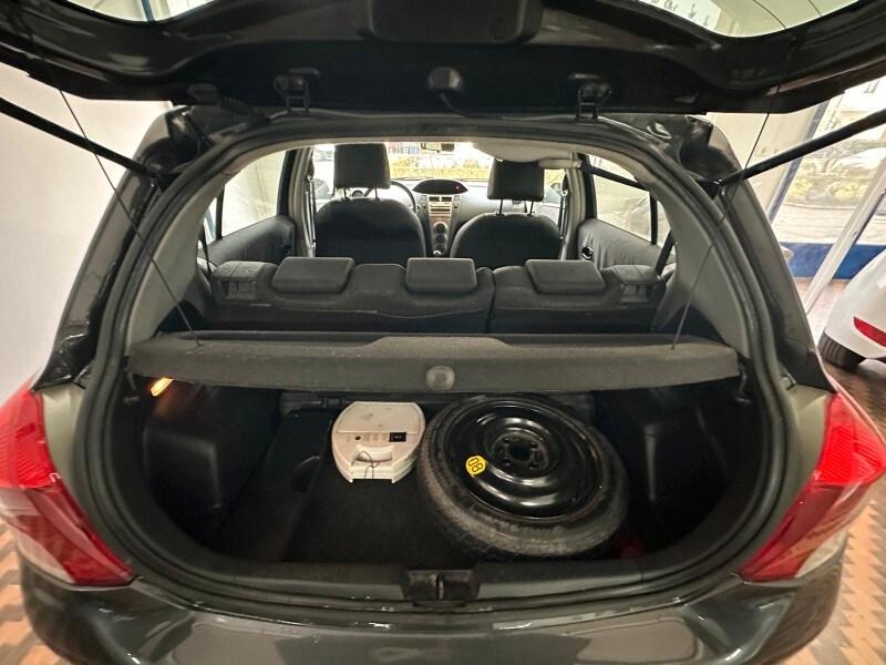 TOYOTA Yaris 2ª serie Yaris 1.0 5 porte Now GPL