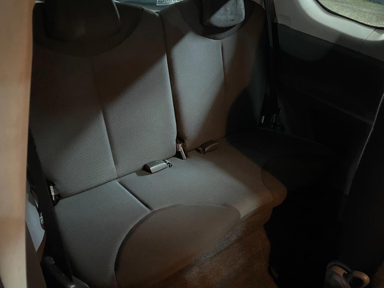 Toyota Aygo 1.4 turbodiesel 3 porte Sol--- KM CERTIFICATI--PER NEOPATENTATI