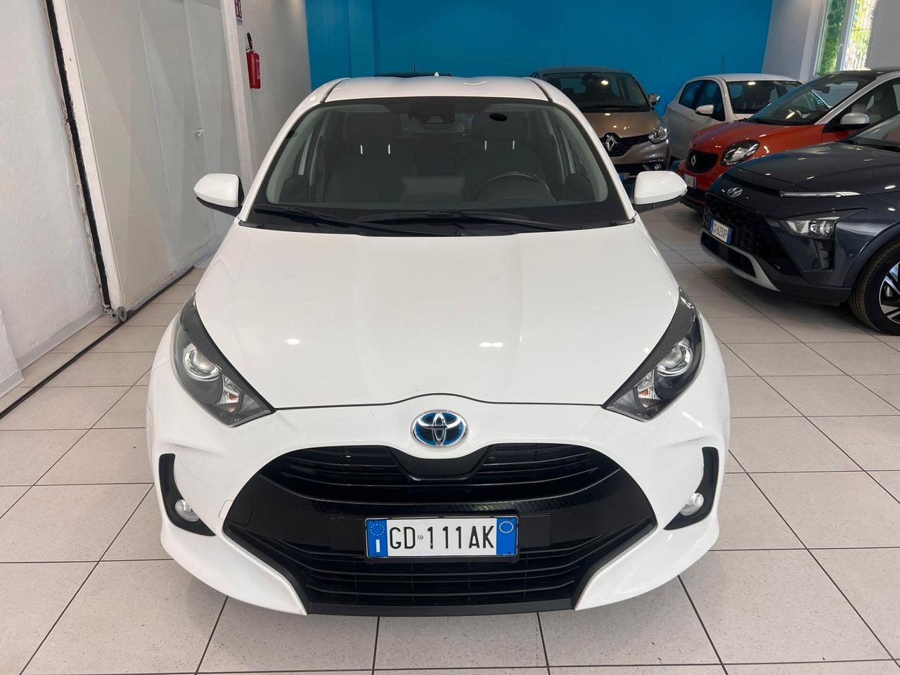 Toyota Yaris 1.5 Hybrid Business PREZZO REALE