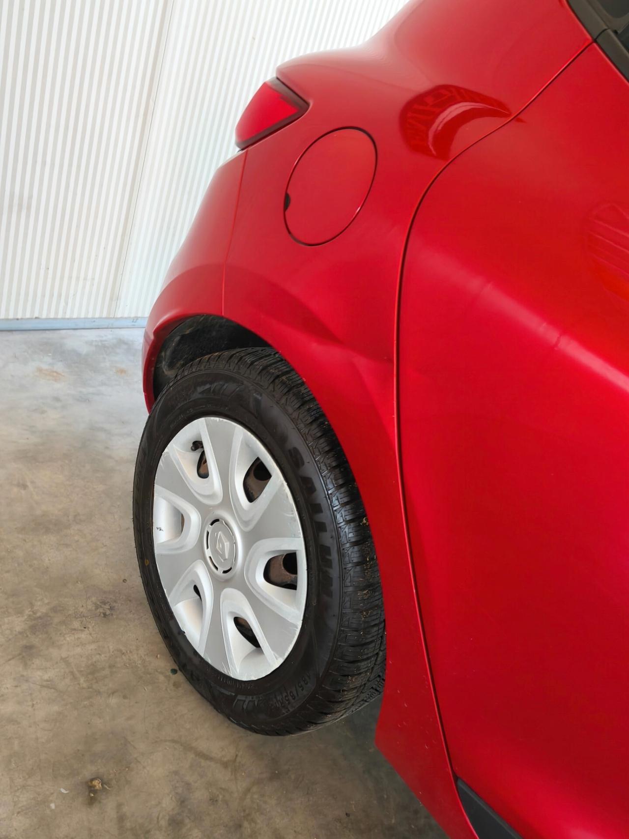 Renault Clio 1.2 75CV 5 porte Intens