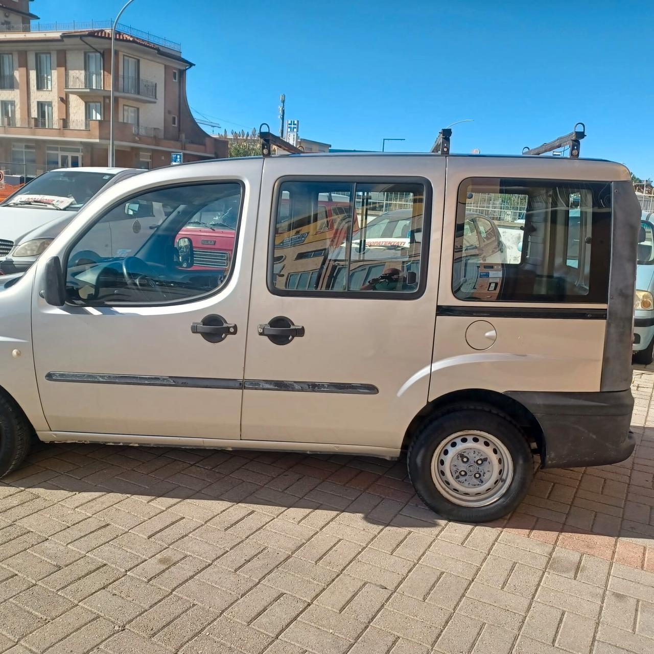 183058km DOBLO 1.9 ASPIRATO BUONO STATO