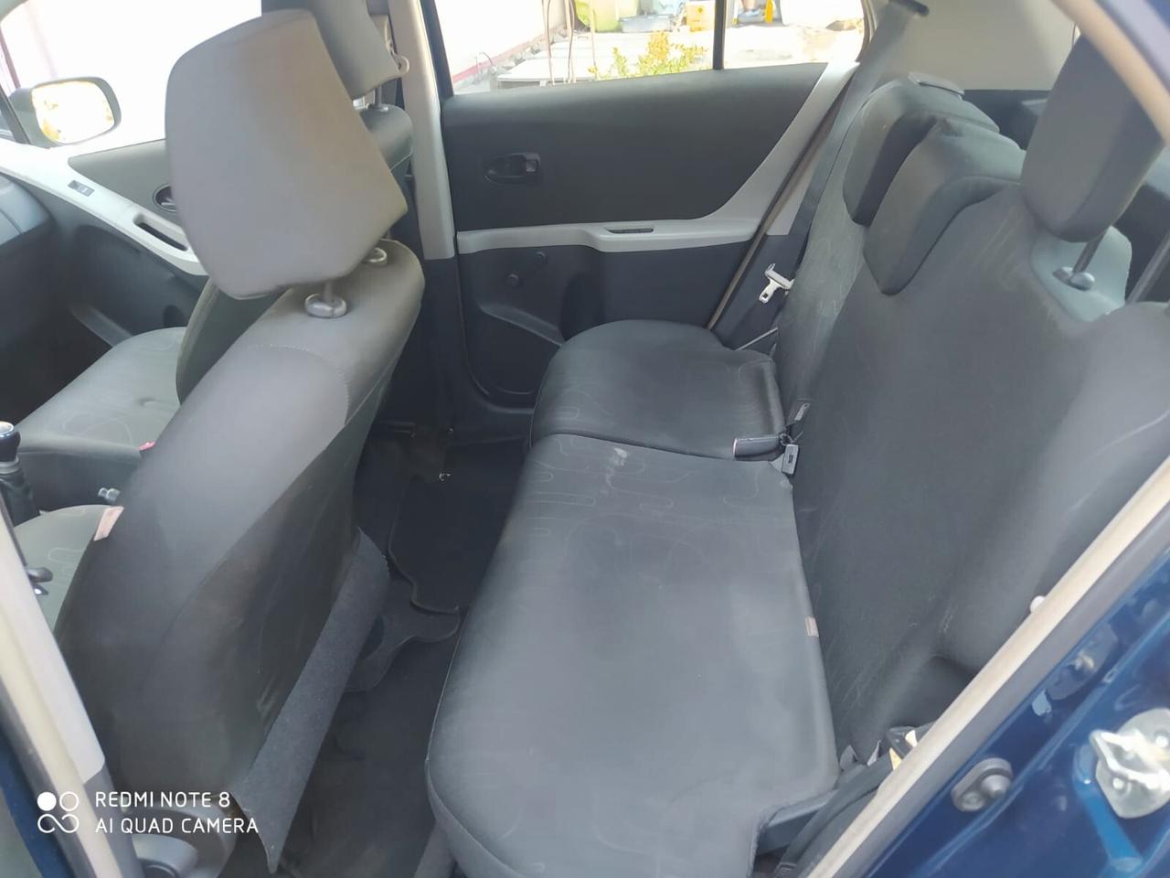 Toyota Yaris 1.0 5 porte