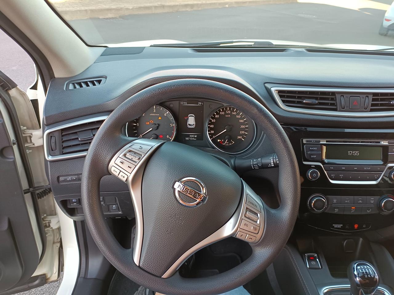Nissan Qashqai 1.5 dCi Visia
