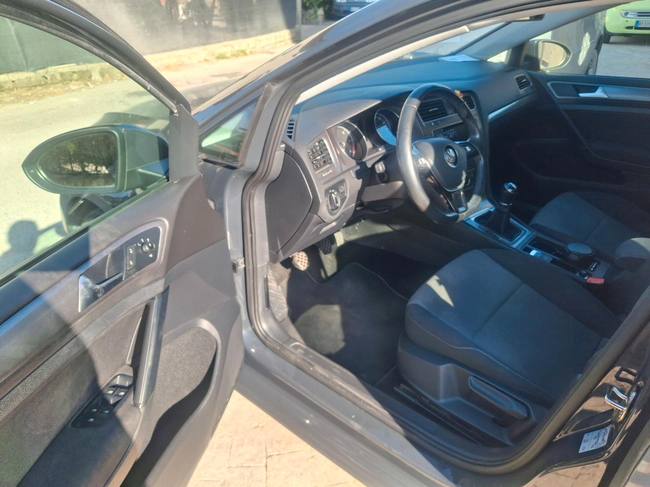 Volkswagen Golf 1.6 TDI 5p. Comfortline BlueMotion Technology neopatentati