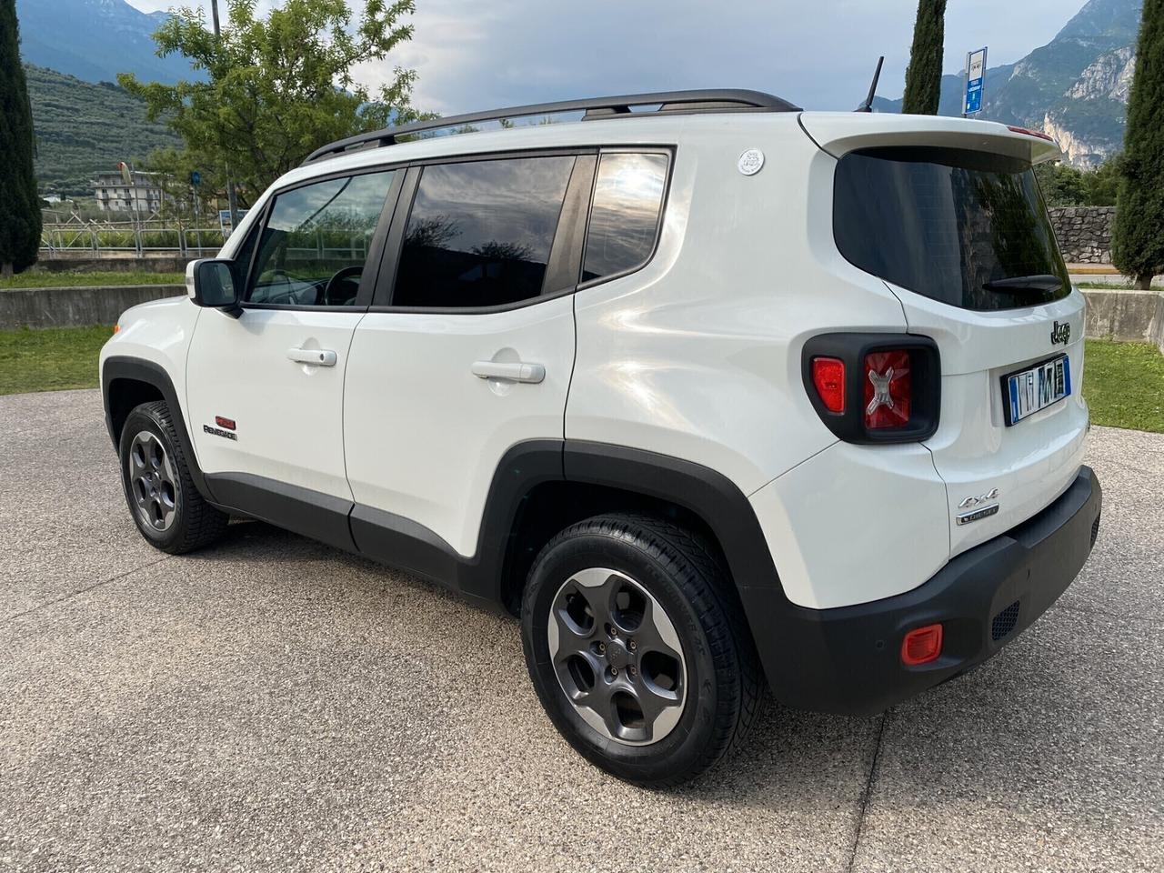 Jeep Renegade 140CV 4WD > Perfetta !!!