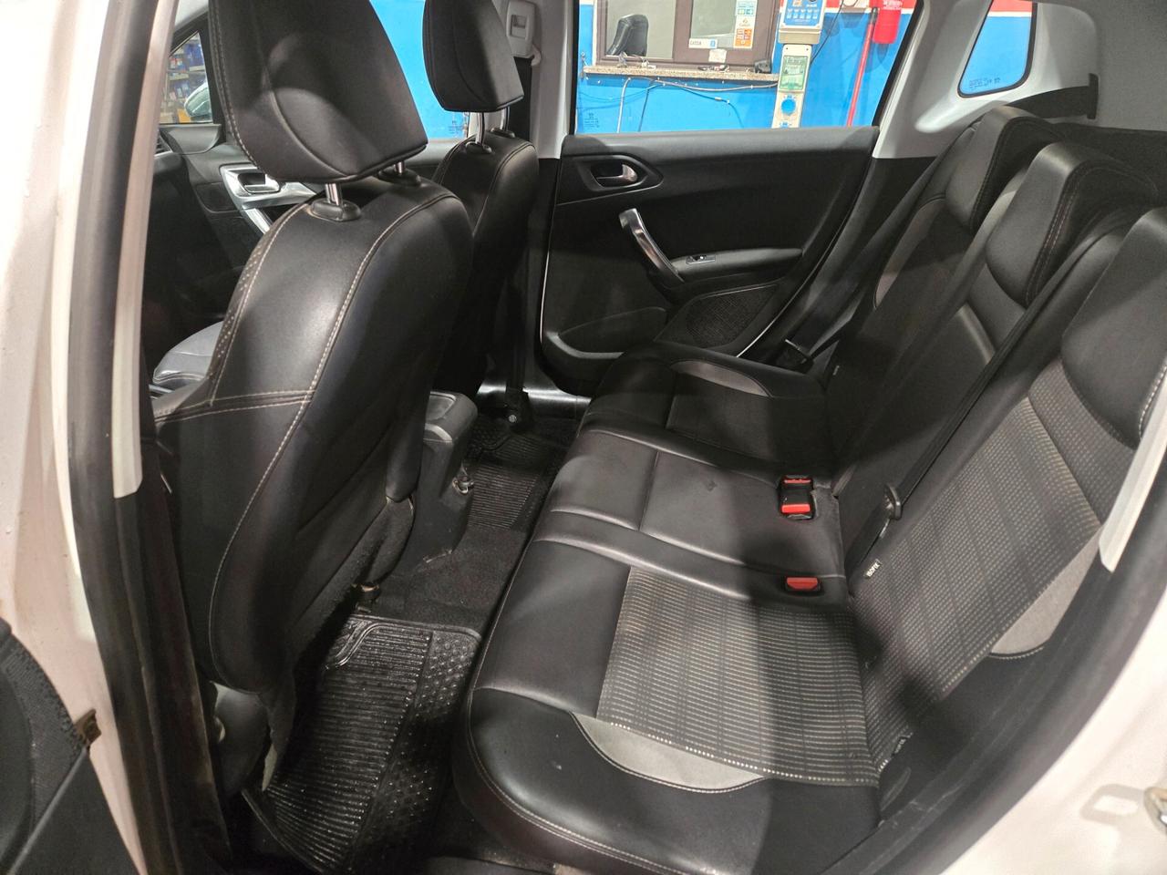 Peugeot 2008 PureTech 82 Access MOTORE NUOVO . 0 KM CON FATT,E GARANZIA 12 MESI