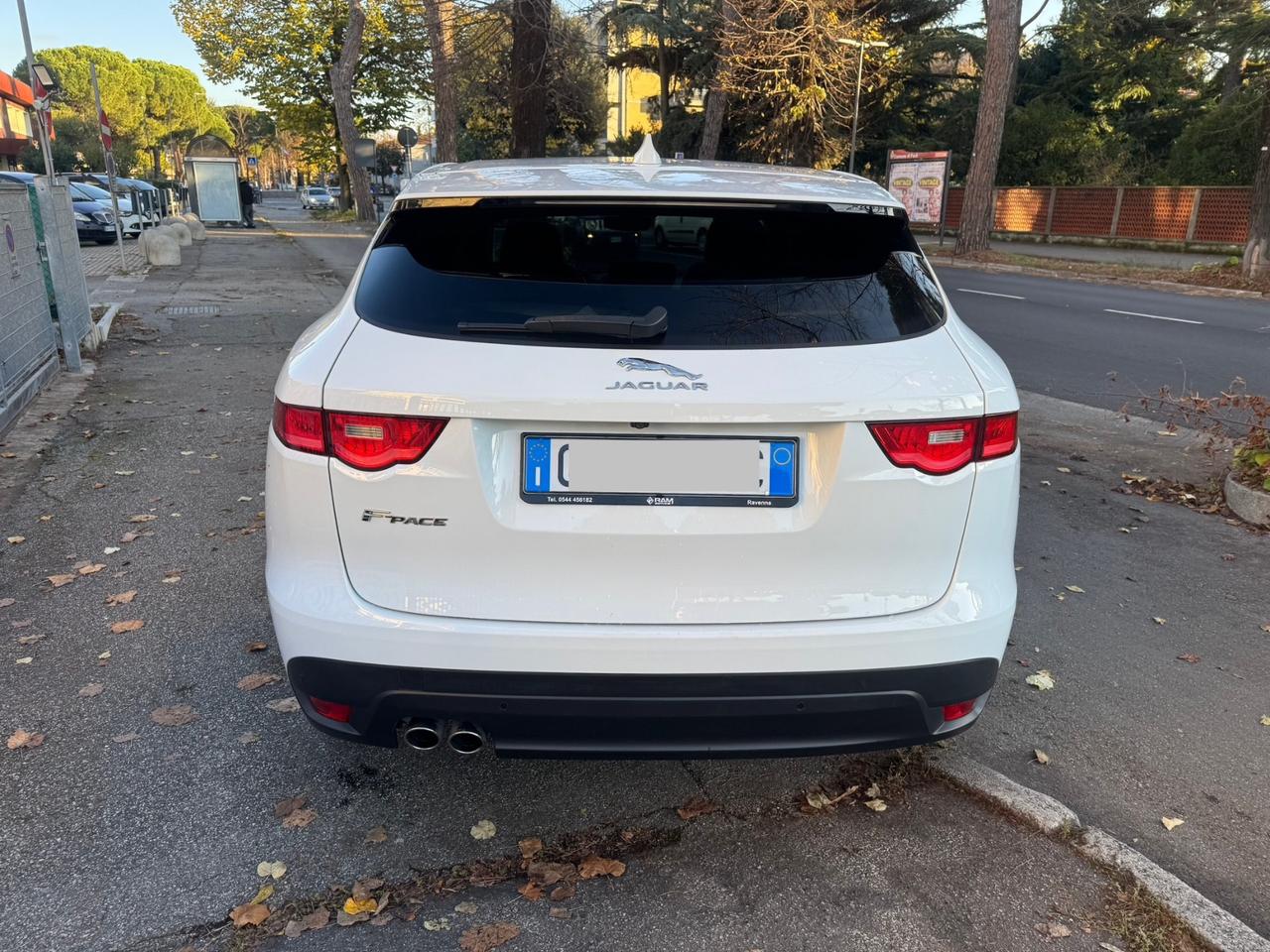 Jaguar F-Pace 2.0 D 180 CV AWD R-Sport garanzia 12 m