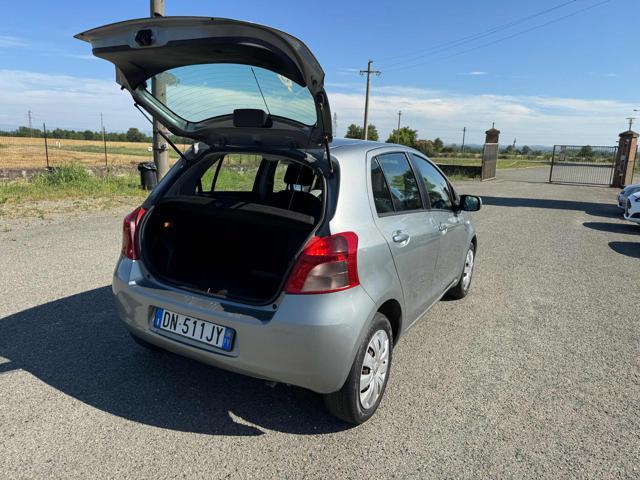 TOYOTA Yaris 1.3 5 porte M-MT Sol