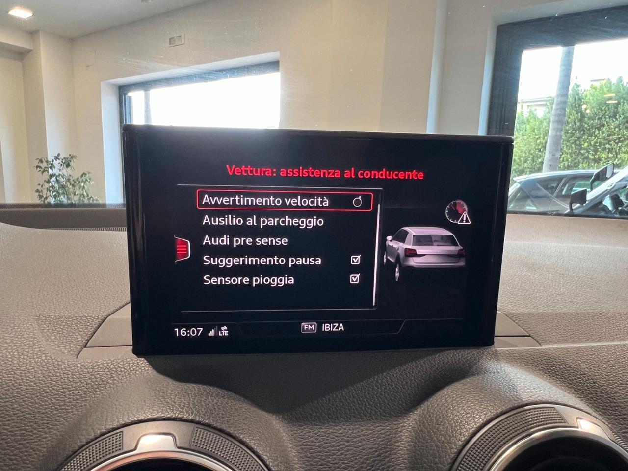 Audi Q2 1.6 TDI S tronic Design TETTO