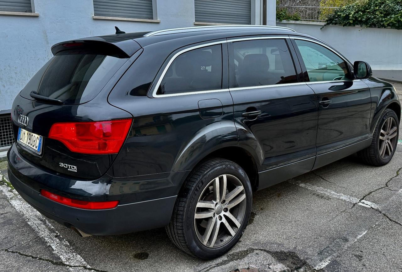 Audi Q7 3.0 V6 TDI 240 CV quattro tiptronic Advanced Plus