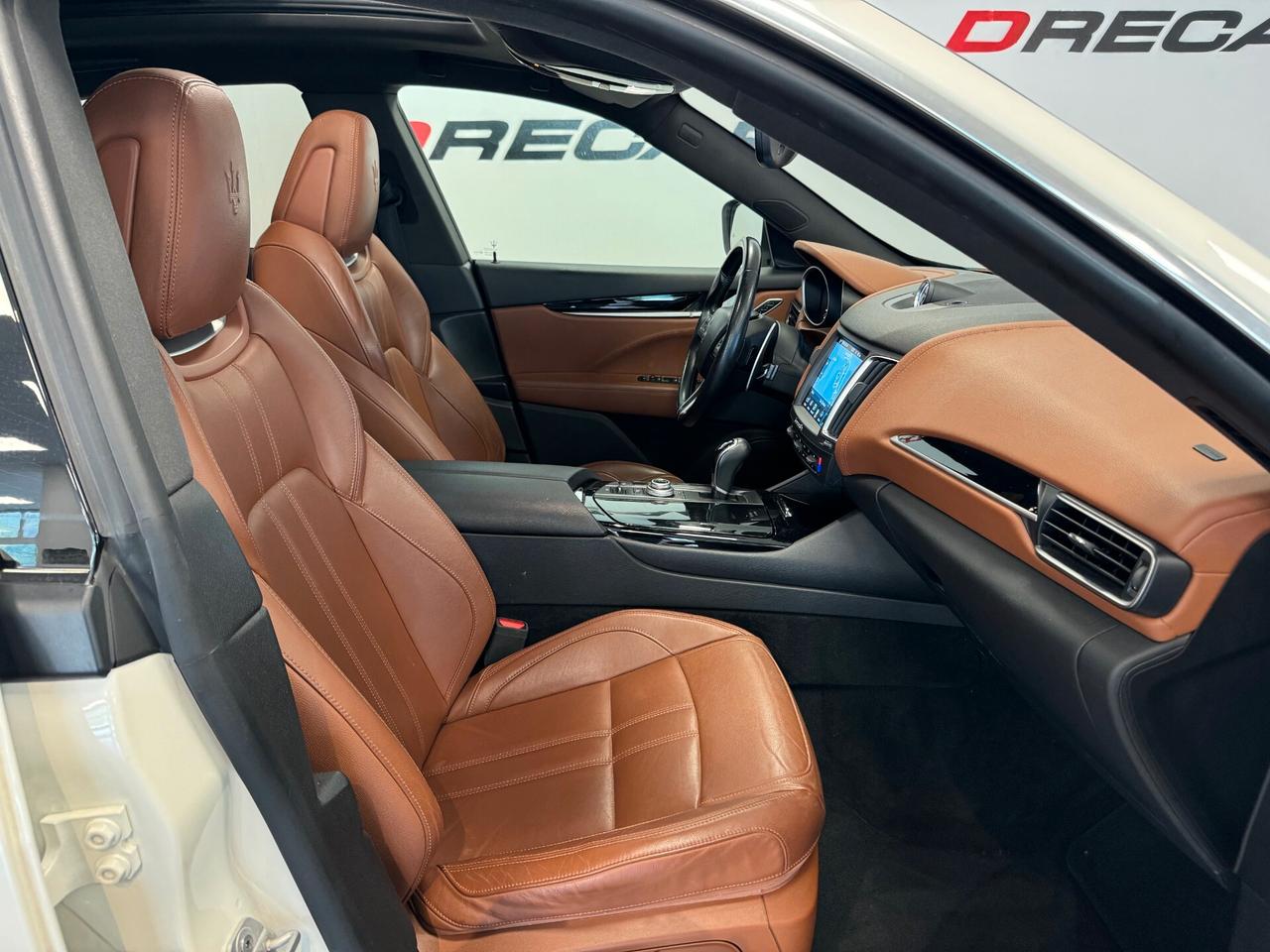 Maserati Levante V6 Diesel 275 CV AWD PERLATO TETTO PACK SPORT