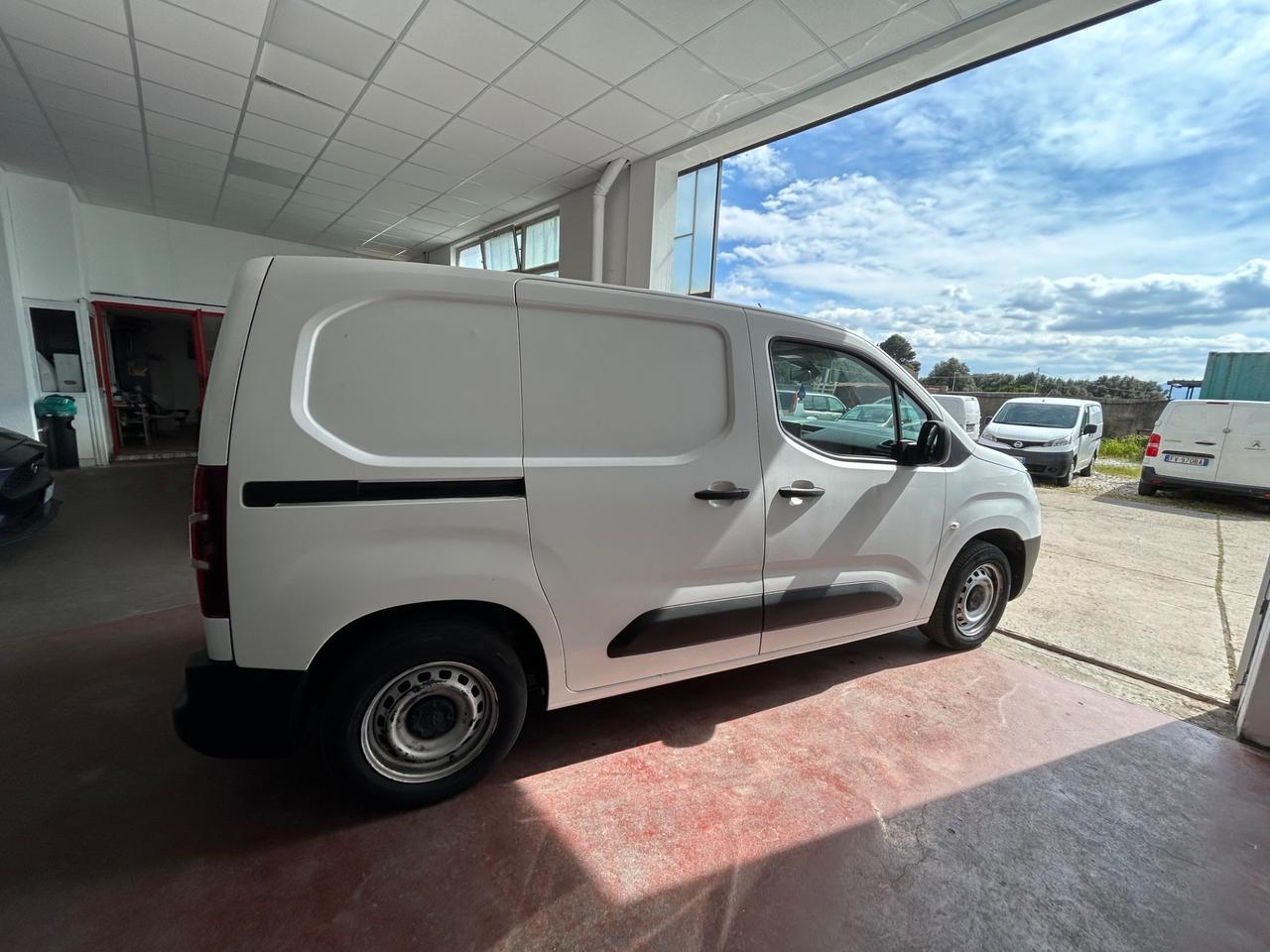 Toyota proace 3 posti