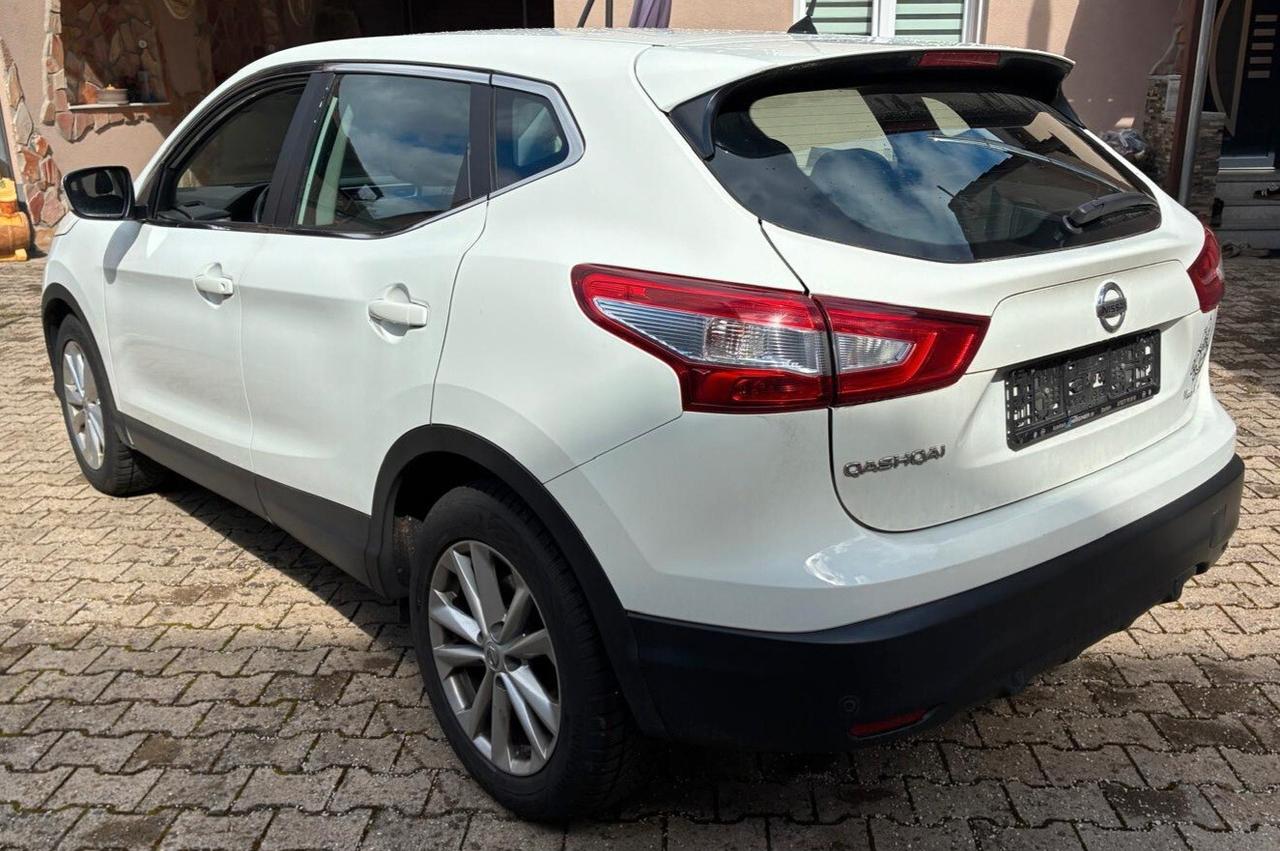 Nissan Qashqai 1.2 DIG-T Visia