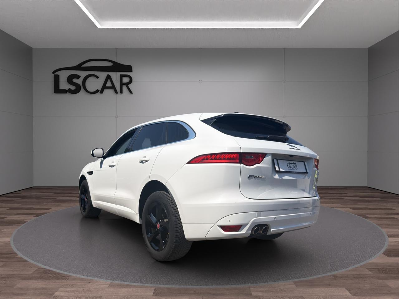 Jaguar F-Pace 2.0d i4 Pure 180cv - Promo finanziamento - Automatica