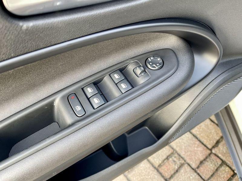 Alfa Romeo Junior 1.2 ibrida Speciale 145cv edct6 - KM0