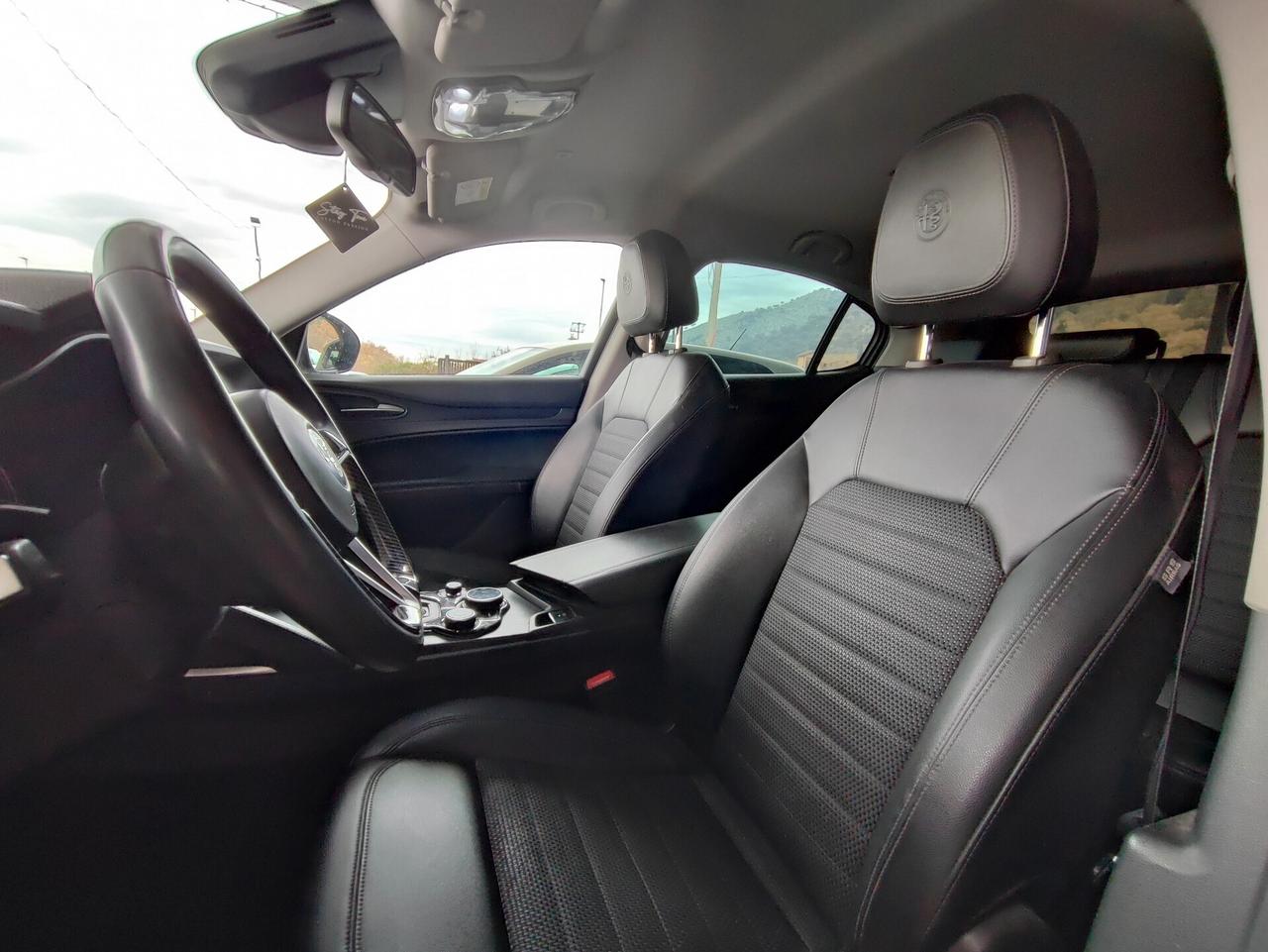 Alfa Romeo Stelvio 2.2 Turbodiesel 210 CV AT8 Q4 Executive