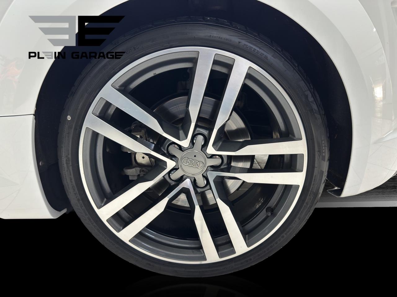 Audi TT Roadster 45 TFSI quattro S-line "MANUALE"