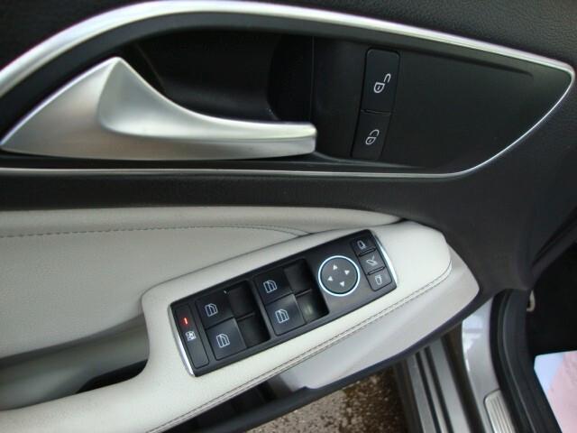 Mercedes-benz A 200 CDI BlueEFFICIENCY Executive