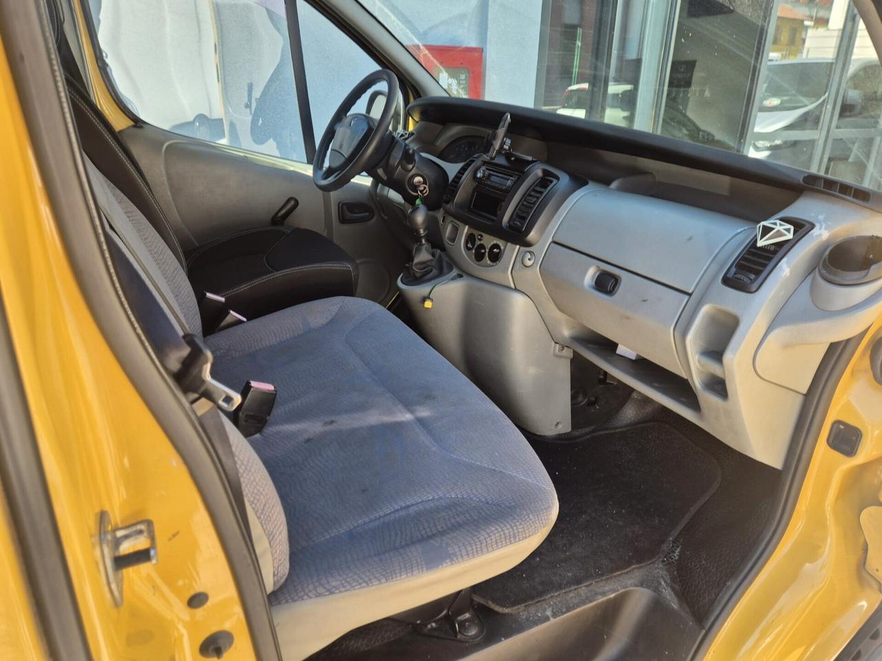 Renault Trafic T29 1.9 dCi 80CV PL