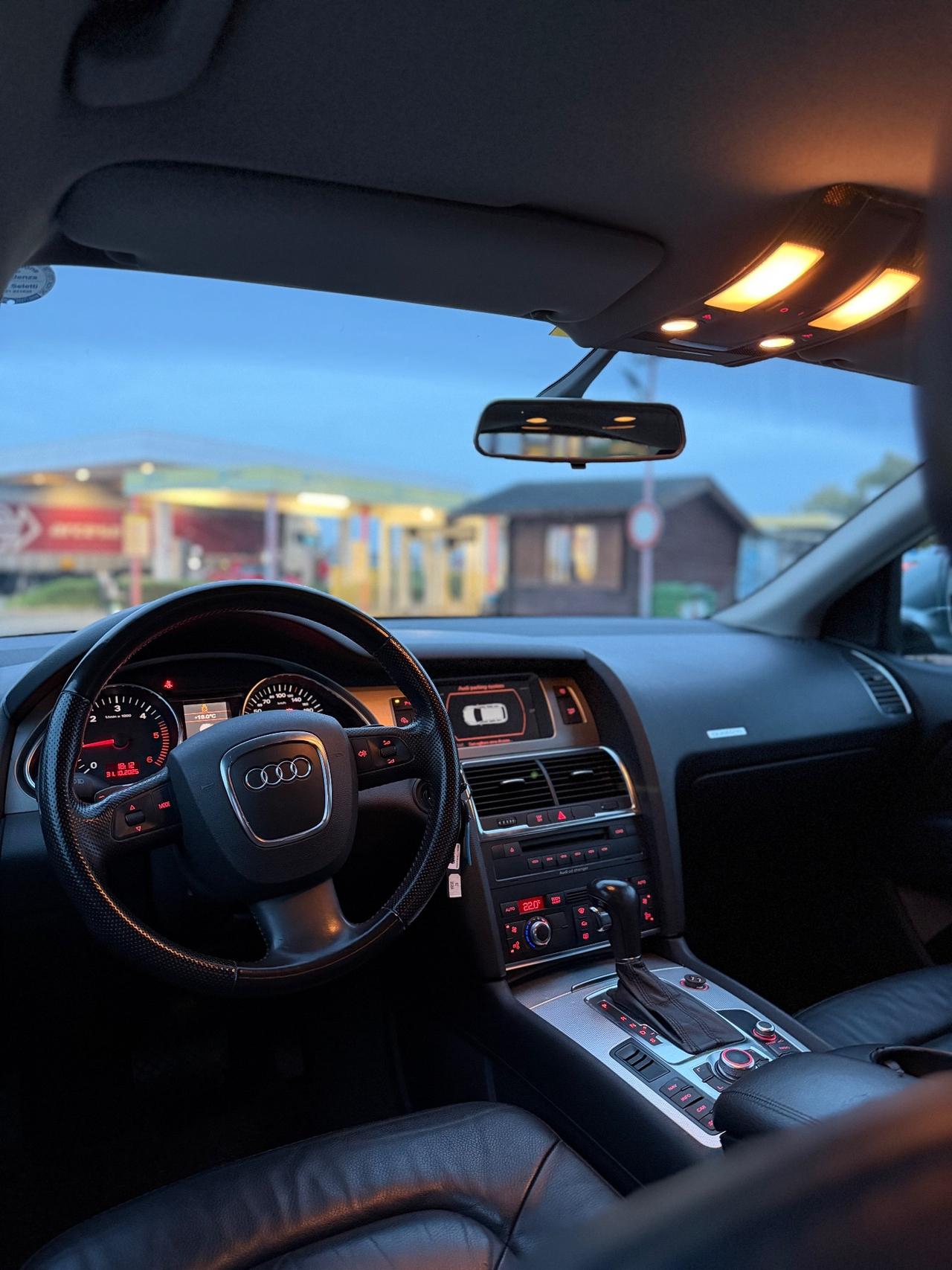 Audi Q7 3.0 V6 TDI 233CV quattro tiptronic