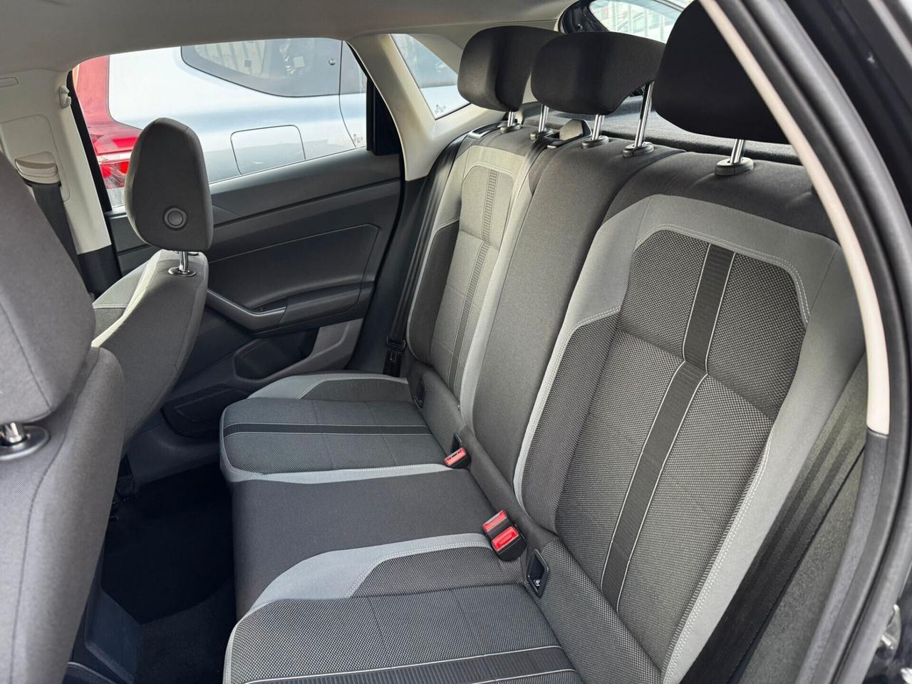VOLKSWAGEN POLO 1,6 TDI 95 CV R-LINE 5P