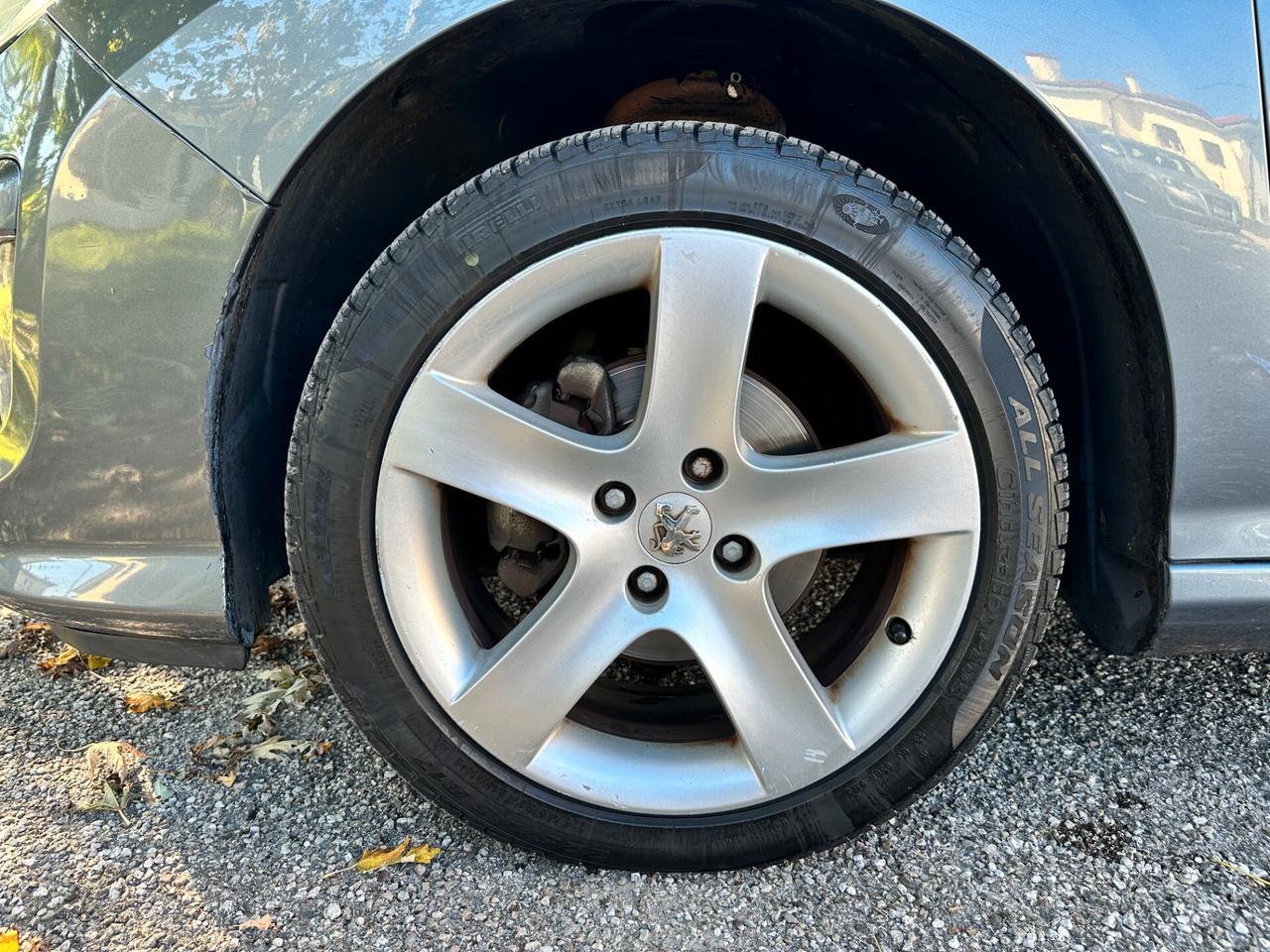 Peugeot 308 1.6 HDi 110CV 5p. Ciel Féline 2008