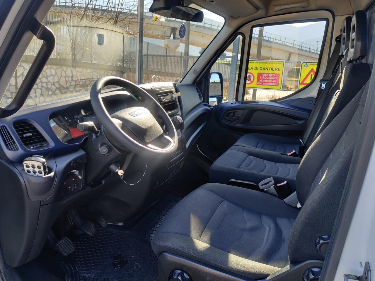 Iveco daily 35 ql carro attrezzi soccorso stradale