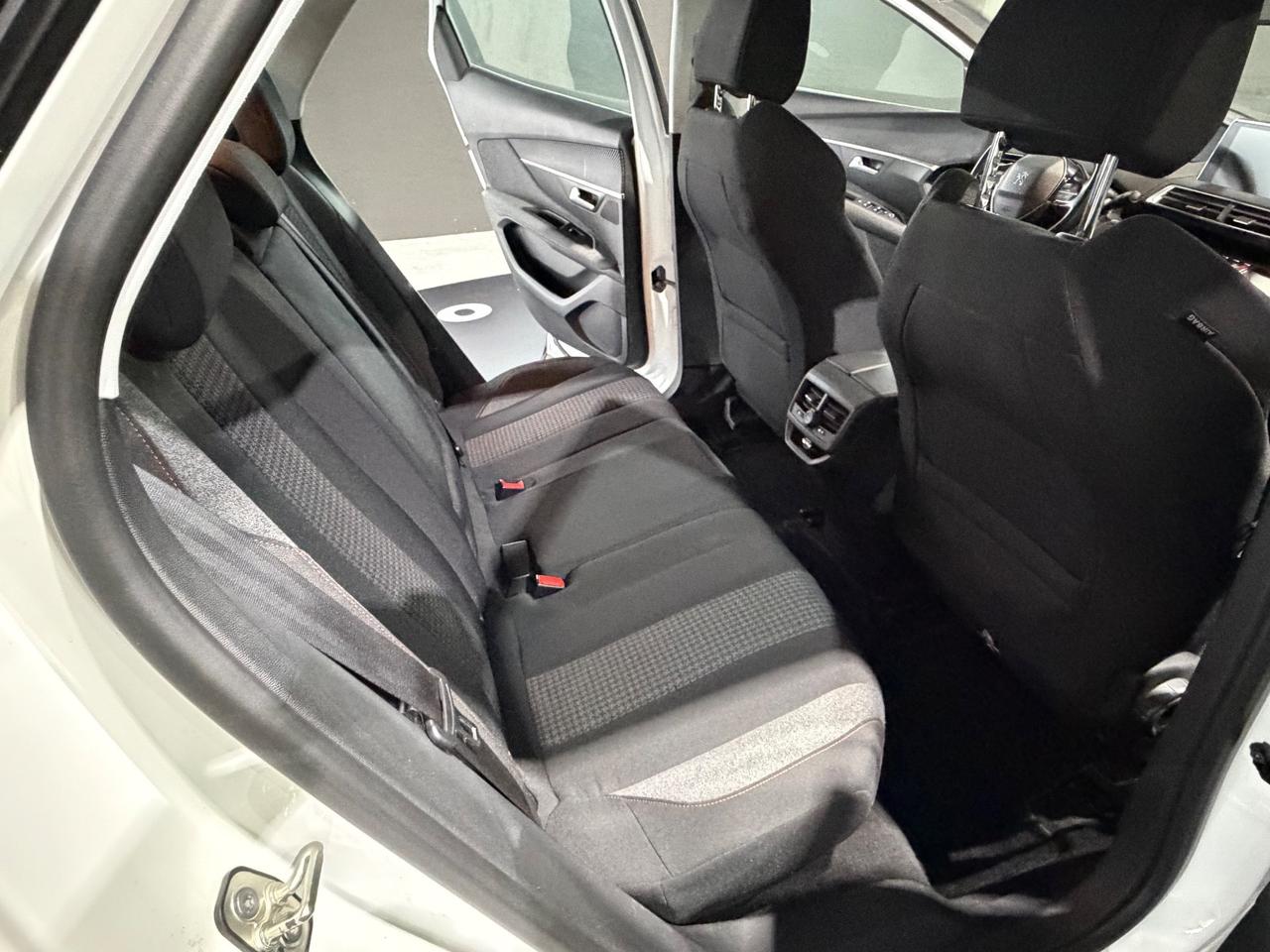 Peugeot 3008 BlueHDi 130 S&S Allure