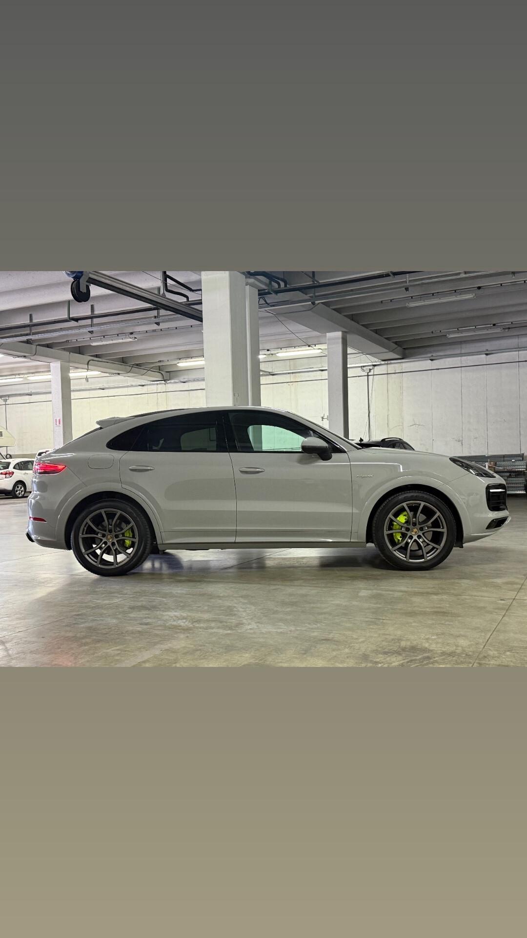 Porsche Cayenne Coupé 3.0 V6 E-Hybrid