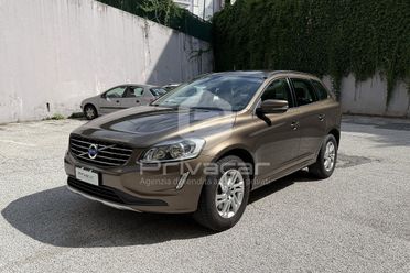 VOLVO XC60 D4 AWD Geartronic Momentum