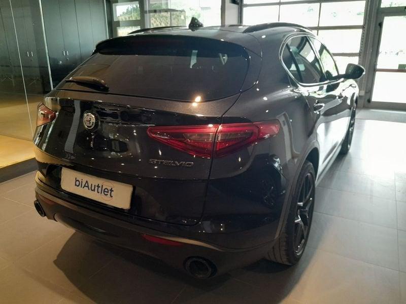 Alfa Romeo Stelvio 2.2 t B-Tech Q4 210cv auto