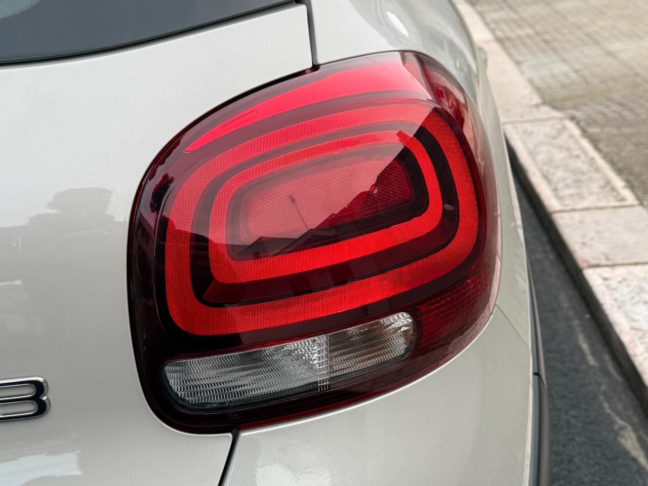 Citroen C3 1.5 BlueHDi Shine LED *KM 73.000 - 2022