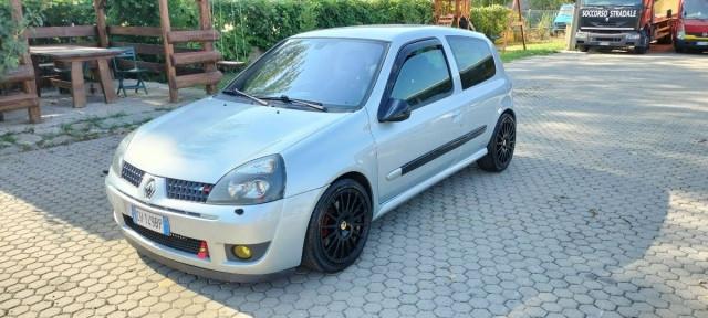 Renault Clio 2.0 16v Sport 3p