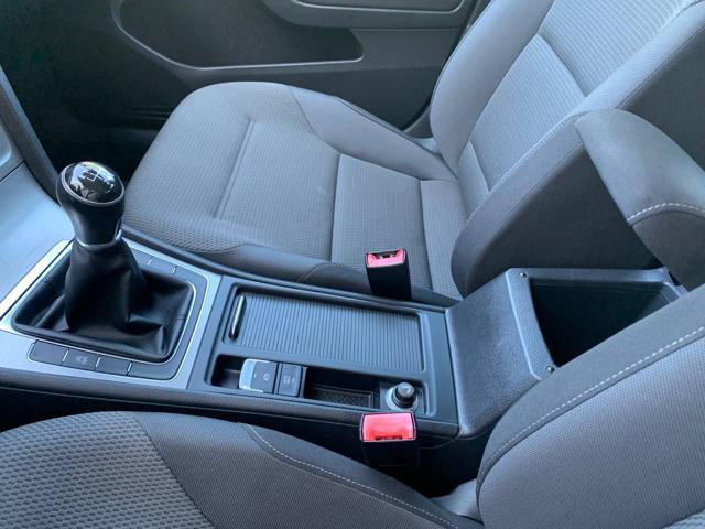 VOLKSWAGEN Golf Variant 1.4 TGI Comfortline BlueMotion