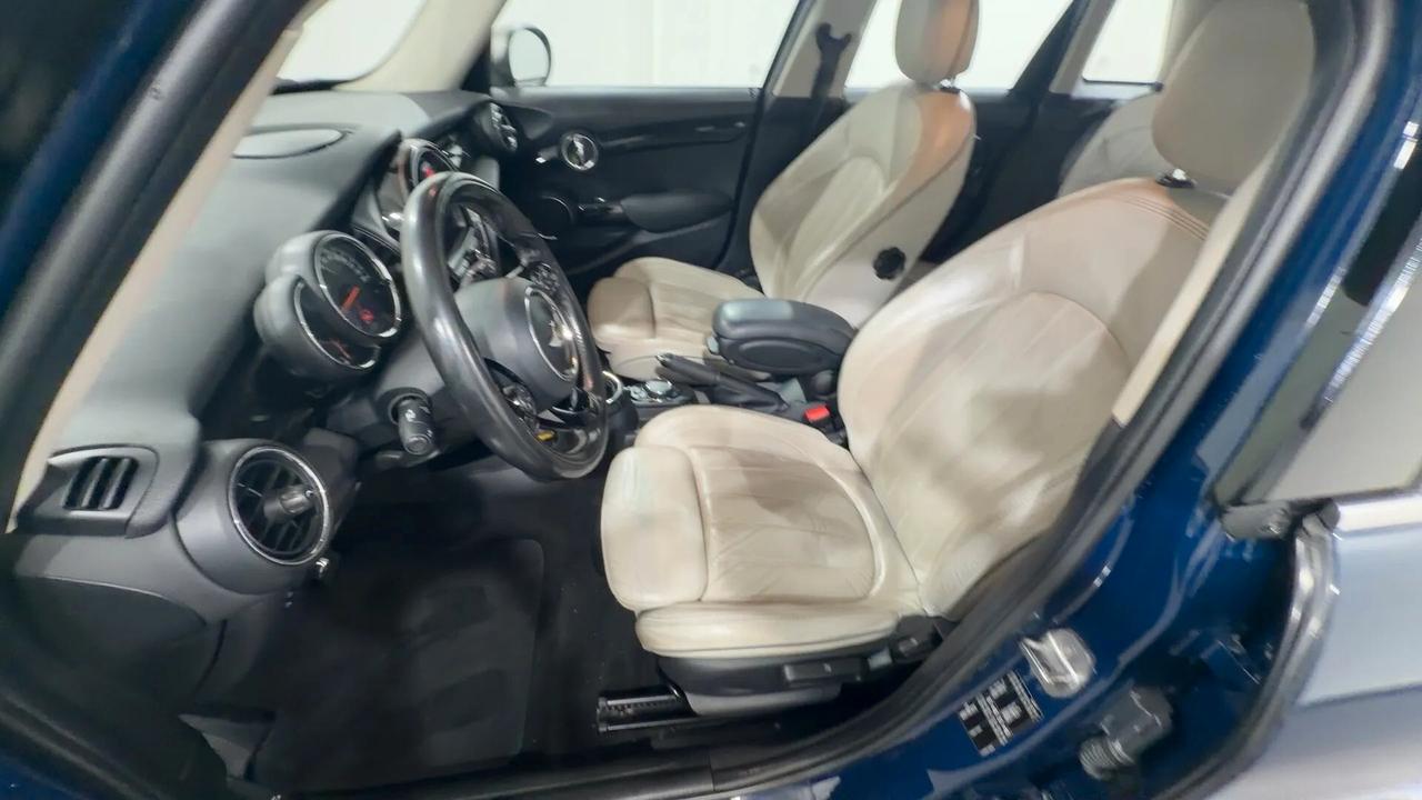 Mini 1.5 Cooper D Hype Aut. 5 porte