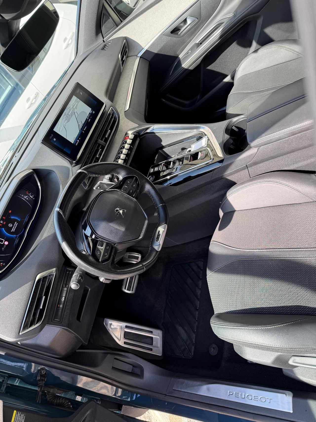 Peugeot 5008 1.5 130cv EAT8 7 POSTI GT-LINE