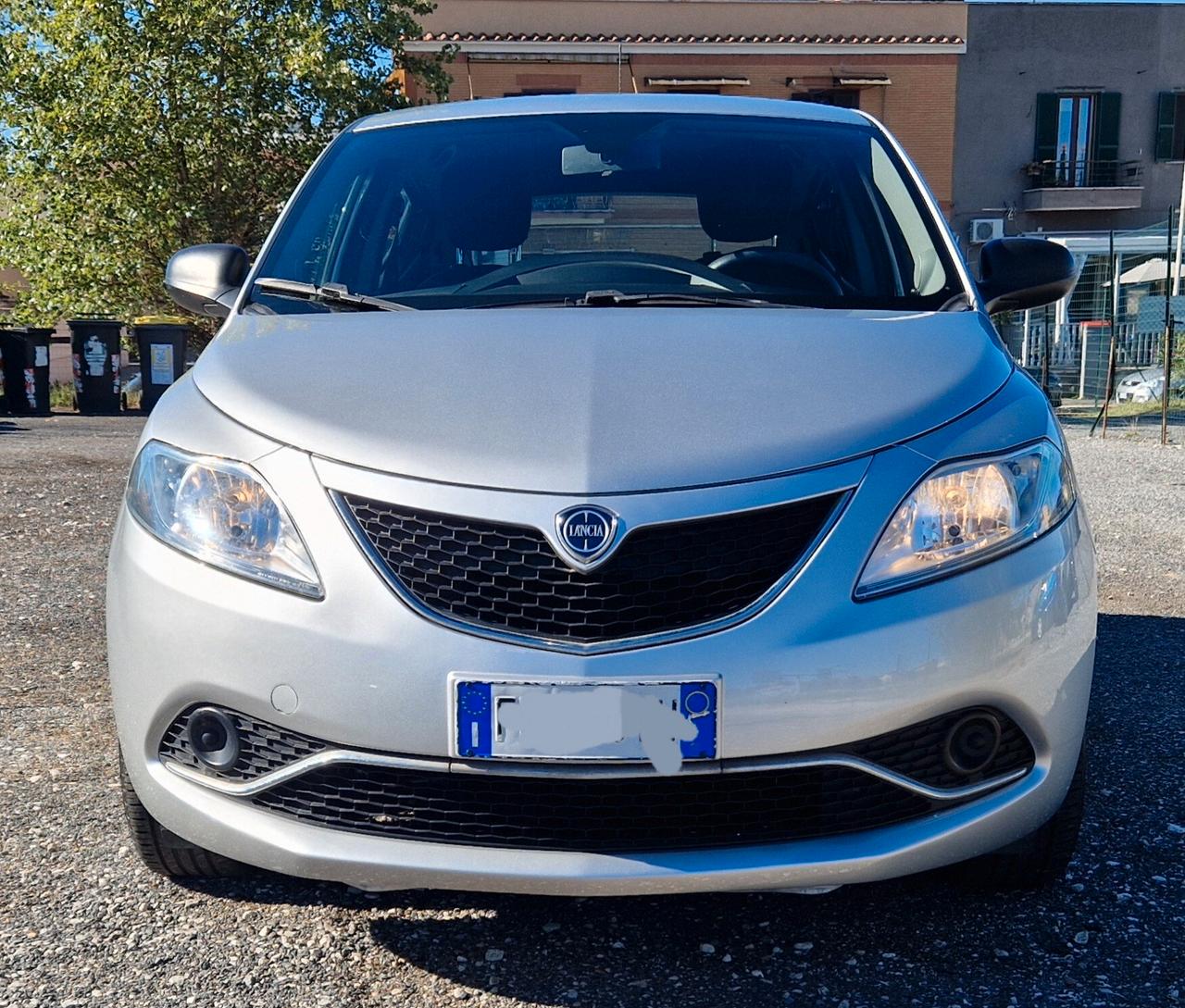 Lancia Ypsilon 1.2 69 CV 5 porte Platinum