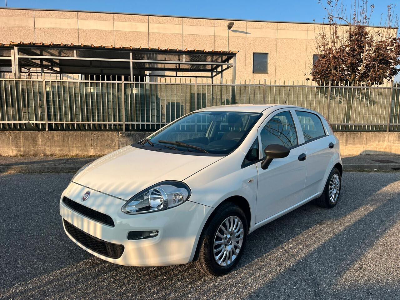Fiat Punto 1.2 90.000km come nuovaaa
