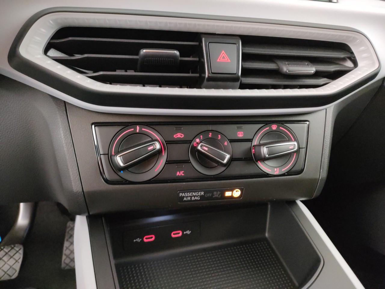 SEAT Arona 2022 - Arona 1.0 ecotsi Black Edition 95cv